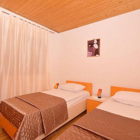 Apartments Andrija Pirovac Bagian luar foto